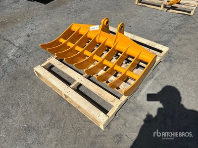 2026 GIYI 44 in Excavator Rake - Fits Cat 305 (Unused)