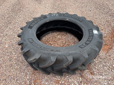 Quantity of (1) Michelin 480/70R38 TL 145 D Pneu Tires