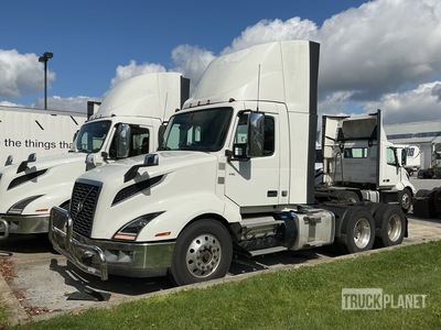 2020 Volvo VNL 300 6x4 Tracteur routier (Inoperable)