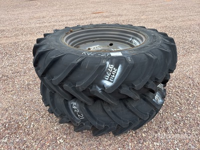 Quantity of (2) Mitas 18,4 -38 F Roues Räder