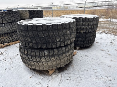 Quantity of (4) Techking 20.5R25 Tires