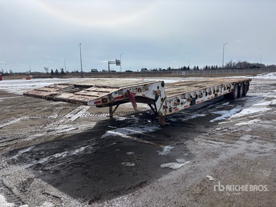2007 Doepker 40 ton 52 ft Tri/A Folding Neck Trailer