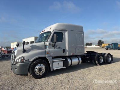 2018 Freightliner Cascadia 125 6x4 T/A Sleeper Truck Tractor