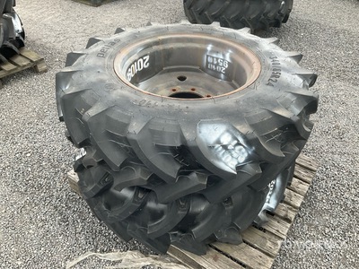 Petlas TA-110 340/85R24 125A8/122B & Mitas RD-01 340/85R24 125A8/122B Wheels