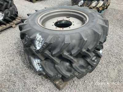 Quantity of (2) Barum 14.9-28 TZ19 Wheels