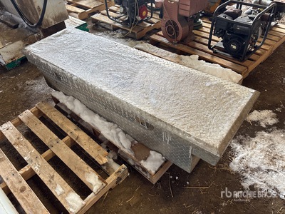 59 in X 20 in Tool Box