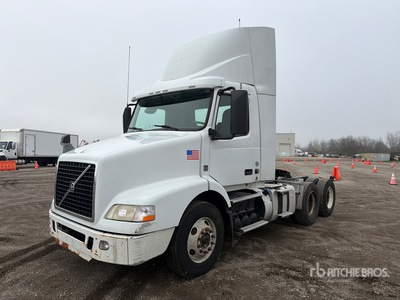 2016 Volvo VNL 6x4 T/A Day Cab Truck Tractor