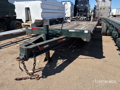1998 Towmaster 29 ft Tri/A Equipment Trailer