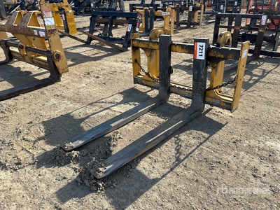 John Deere Work Site Pro 60 in Q/C Wheel Loader Forks - Fits John Deere 524K/544K/624K