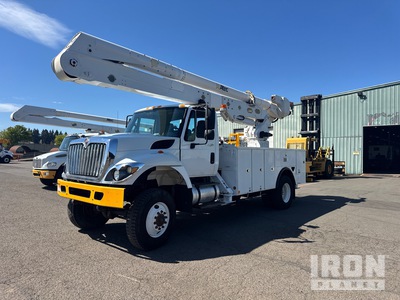 Altec 55 ft on 2014 International 7300 4x4 Bucket Truck