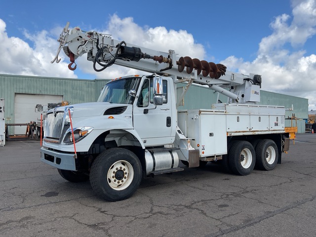 Altec D3050A T R on 2012 International 7400 WorkStar 6x4 Digger Derrick Truck Altec D3050A T R on 2012 International 7400 WorkStar 6x4 Digger Derrick Truck