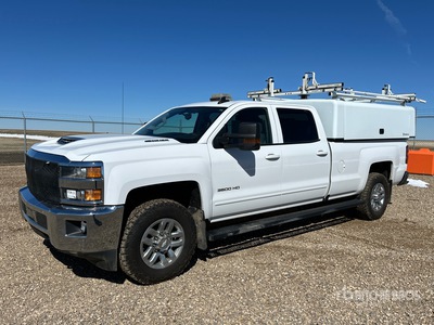 2019 Chevrolet Silverado 3500 LT 4x4 Crew Cab Pickup