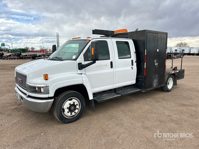 2009 GMC 4x2 Crew Cab Ciężarówka z płaską platformą