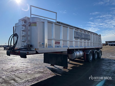 2012 Stargate 35 ft Tri/A End Dump Trailer