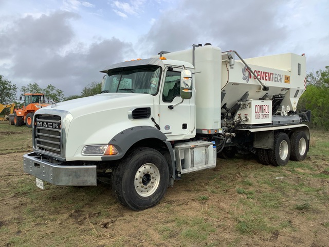 2025 Mack Granite 6x4 Volumetric Mixer Truck
