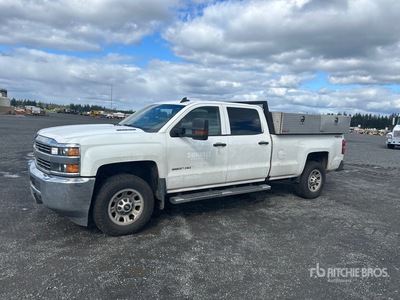2016 Chevrolet Silverado 3500HD 4x4 Crew Cab Pickup