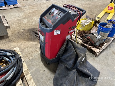 Mac Tools ACR220M Refrigerant Recovery/Recycling/Recharging Station Divers