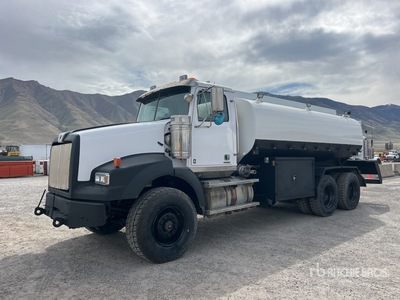 2013 Western Star 4900 6x4 Camion à eau