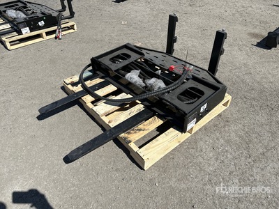 2026 GIYI GY-SF60 60 in Skid Steer Forks (Unused)