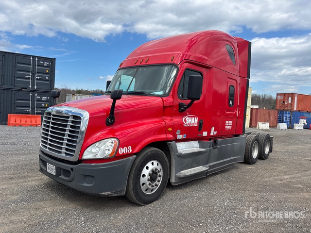 2019 Freightliner Cascadia 125 6x4 T/A Sleeper Truck Tractor