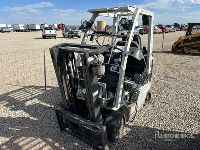 Nissan MCP1F2A20LV 3700 lb Pneumatic Tire Chariot Élévateur (Inoperable)