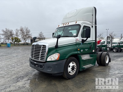 2016 Freightliner Cascadia 125 4x2 S/A Day Cab Truck Tractor
