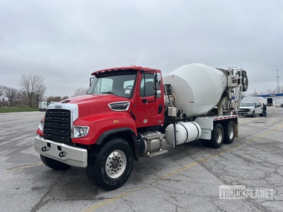 2020 Freightliner 6x4 Mixer Truck