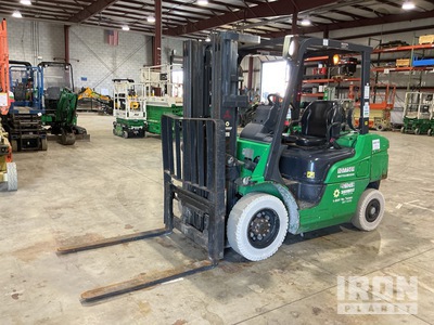 2018 Mitsubishi FG25N 4600 lb Pneumatic Tire Chariot Élévateur