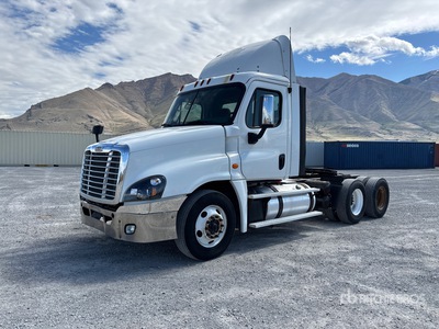 2016 Freightliner Cascadia 125 6x2 Tracteur routier couchette