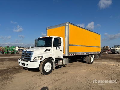 2019 Hino 268 4x2 Van Truck