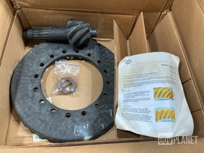 (5) Dana Commercial Vehicle 2CR414 Matched Spur Gear Sets