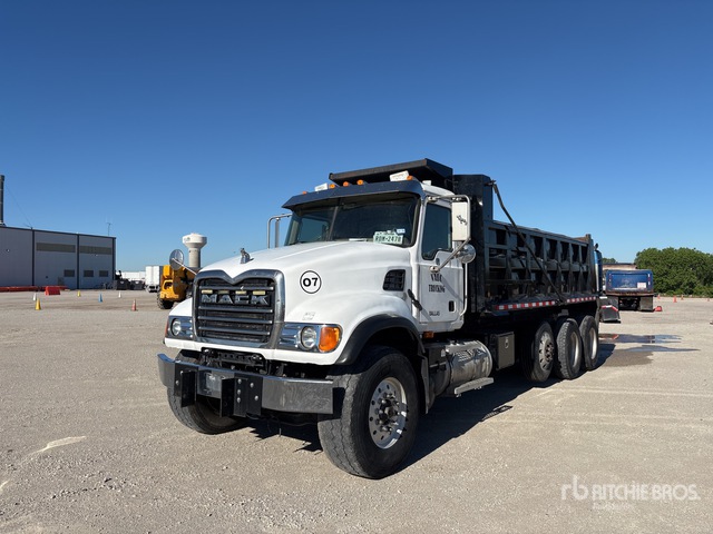 2004 Mack CV713 8x4 Tri/A Dump Truck