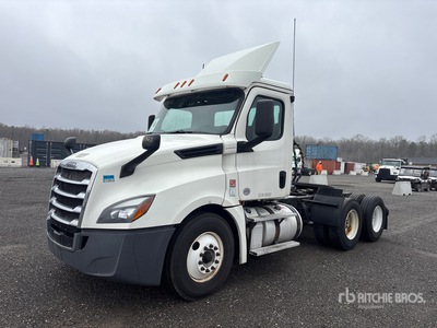 2018 Freightliner Cascadia 126 6x4 T/A Day Cab Truck Tractor