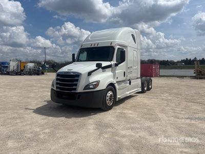 2020 Freightliner Cascadia 126 6x4 T/A Sleeper Truck Tractor