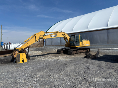 2003 John Deere 200LC Excavadora de Cadenas