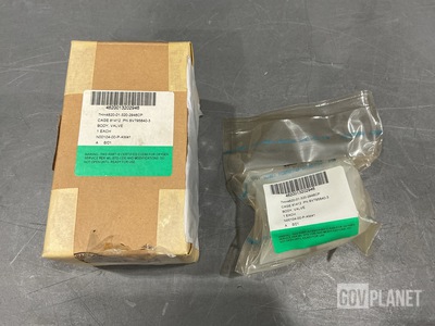 (2) Hamilton Sundstrand SV795840-3 Valve Bodies