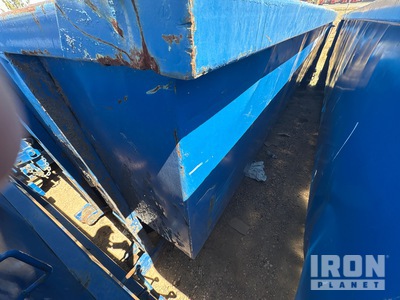 22 ft 30 cyd Roll-Off Container