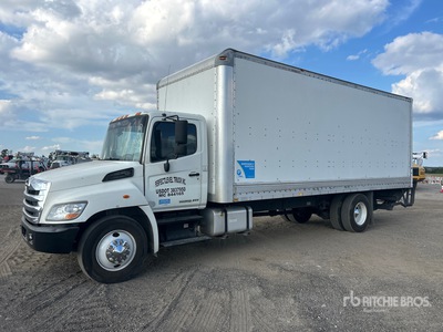 2013 Hino 268 4x2 Van Truck