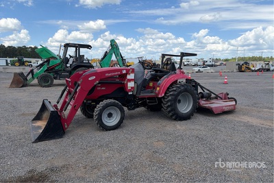 2015 Mahindra 1533H 4WD Utility Tractor