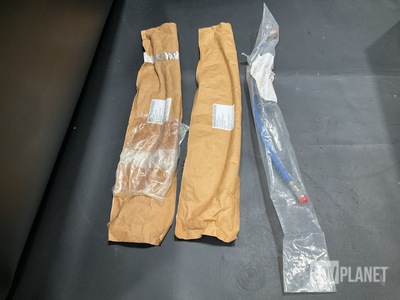 (40) Eaton Aerospace AE2463513E0186 Hose Assemblies