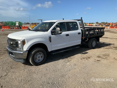 2019 Ford F-250 XL 4x4 Crew Cab Flatbed Truck