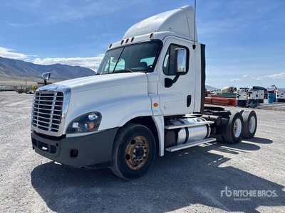 2016 Freightliner Cascadia 125 6x4 T/A Day Cab Truck Tractor