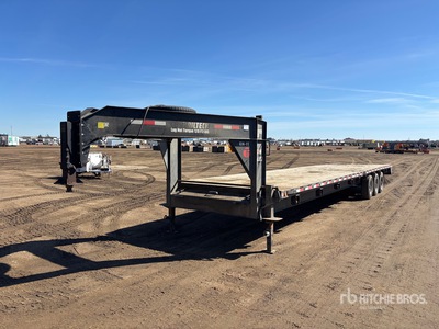 2023 Trailtech 36 ft Tri/A Gooseneck Flatbed Trailer