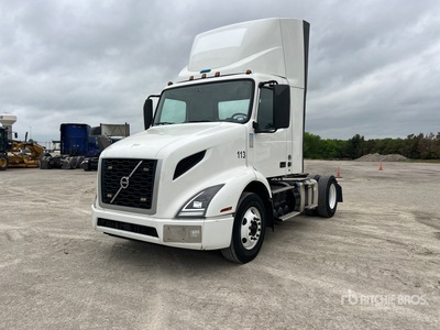 2021 Volvo VNR 4x2 S/A Day Cab Truck Tractor