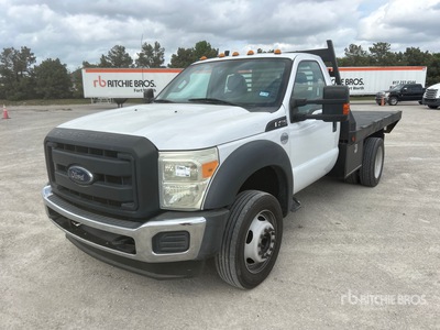 2016 Ford F-450 XL 4x2 Flatbed Truck