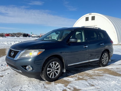 2016 Nissan Pathfinder SL 4WD Vehiculo todoterreno