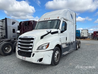 2021 Freightliner Cascadia 126 6x4 3- Achs Sattelzugmaschine mit Schlafkabine