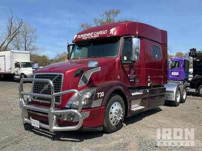 2018 Volvo VNL760 6x4 تراكتور شاحنة كابينة النوم (ثنائية المحور)