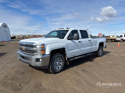 2015 Chevrolet Silverado 3500HD LT 4x4 Crew Cab Pickup
