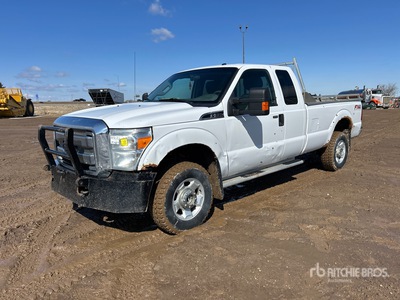 2012 Ford F-350 XLT 4x4 Extended Cab Pickup